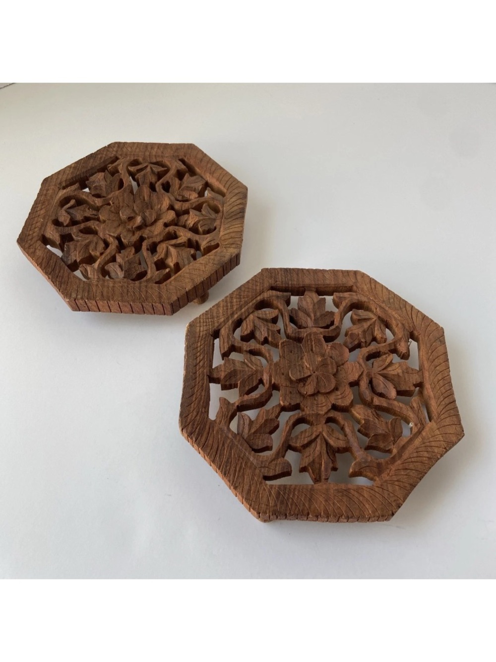 Set Of 2 Wooden Hand Carved Trivets Made in India Flower Vintage 6 1/8"